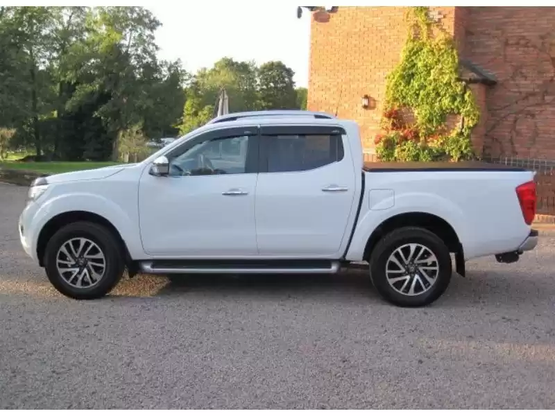 Utilisé Nissan Navara À Louer au Doha #8013 - 1  image 